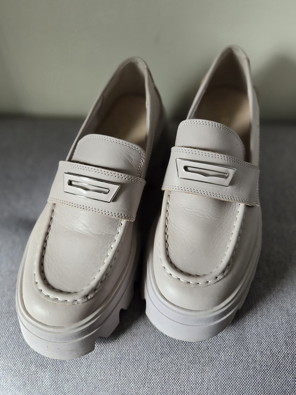 ALDO women's leather loafers shoes size 8